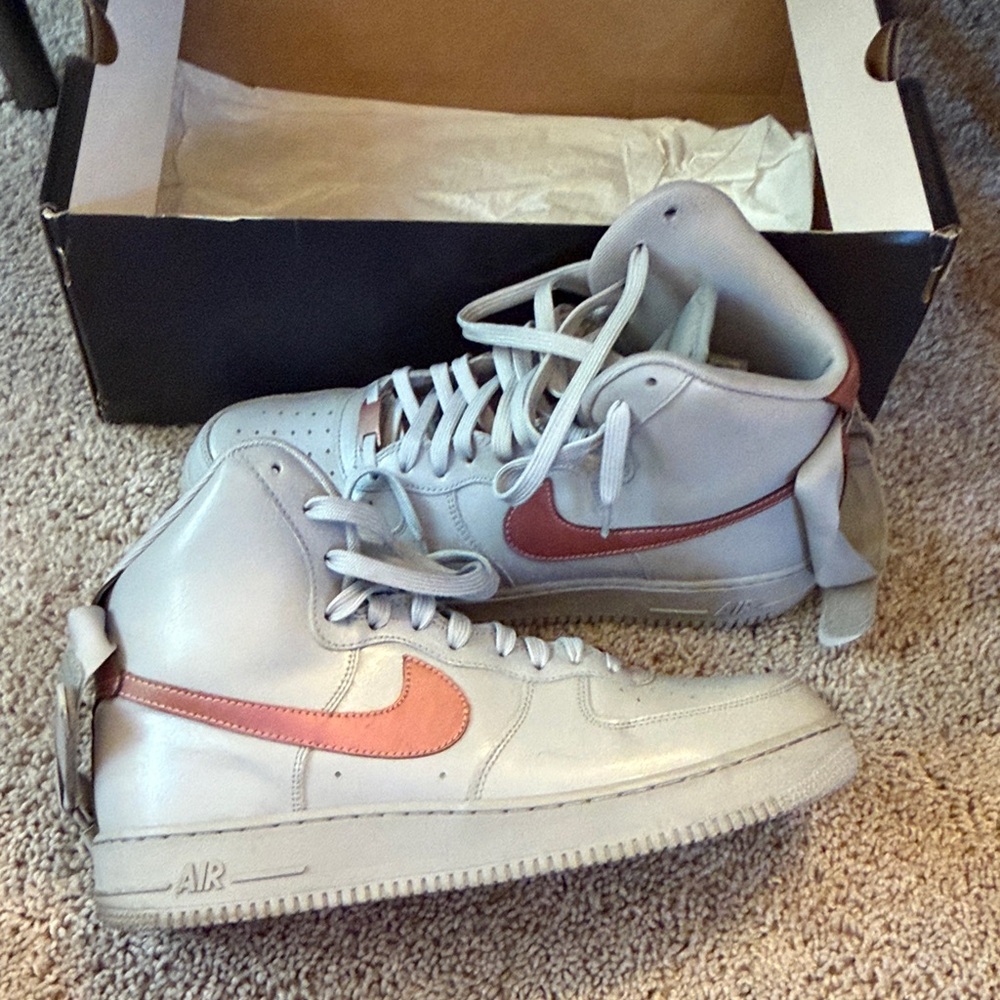 Air Force 1 High 07 LV8